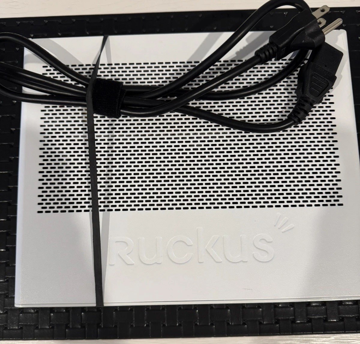 Ruckus ICX 7150-C12P 12-Ports Rack Compact PoE Switch