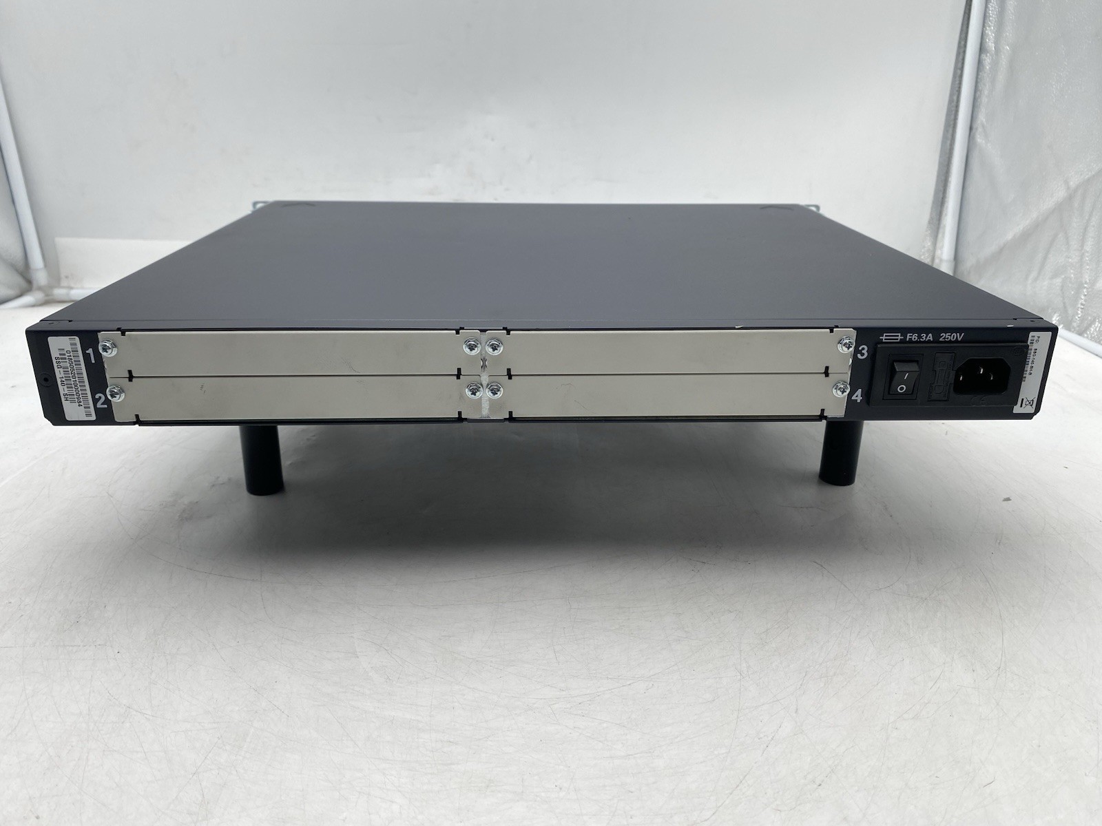 Juniper Networks SSG-140-SH Secure Services Gateway Network Appliance