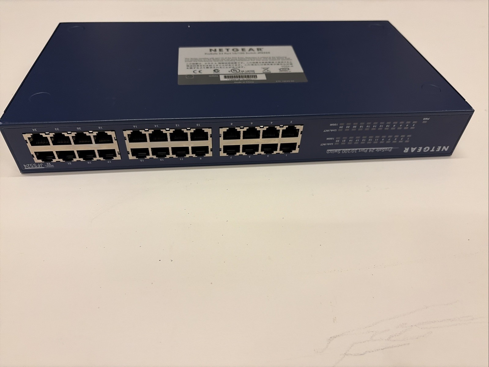 NetGear ProSafe (JFS524) 24-Ports External Switch