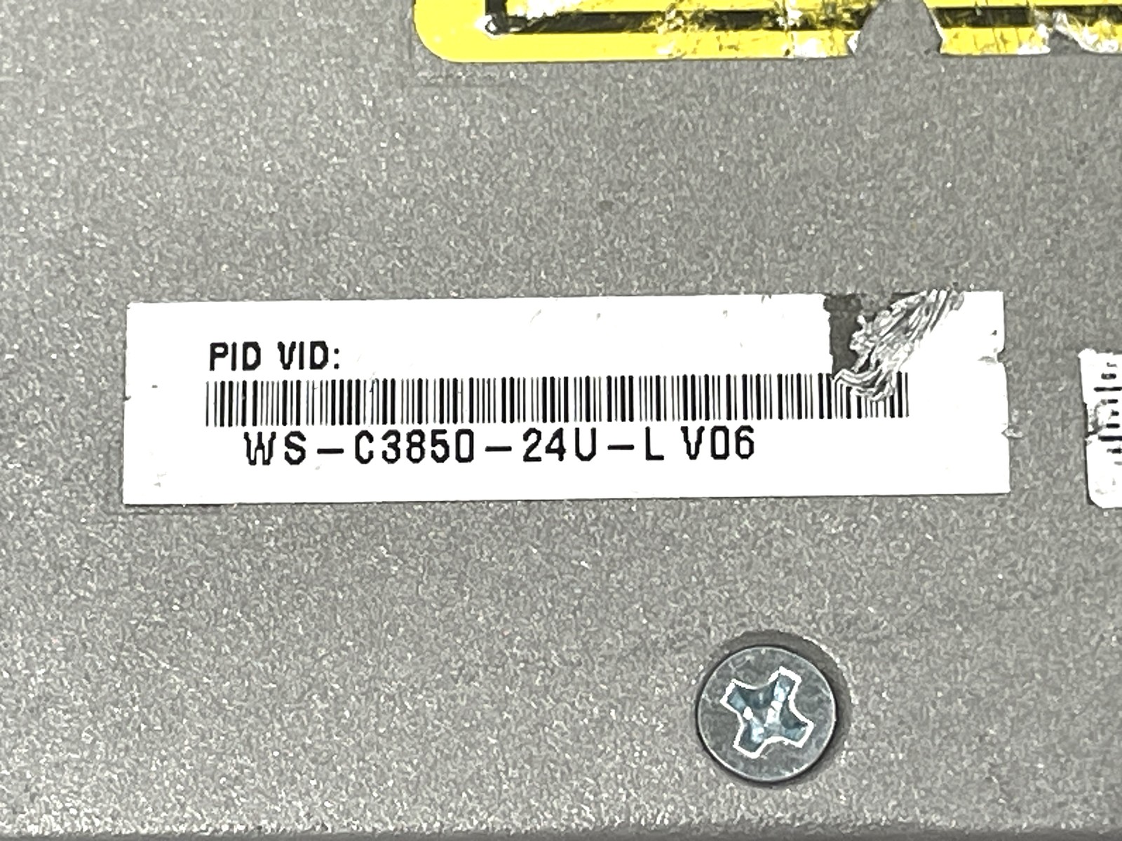 Cisco WS-C3850-24U-L 24-Port Gigabit UPoE Switch w/ 1x 1100WAC NM-4-1G & Ears