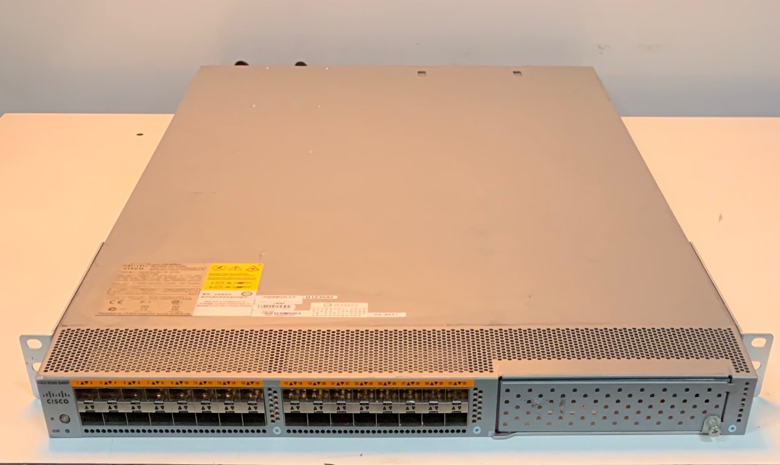 Cisco Nexus N5K-C5548UP 32-Port 10Gb SFP+ Switch w/ N55-M16UP 2x 750W PSU
