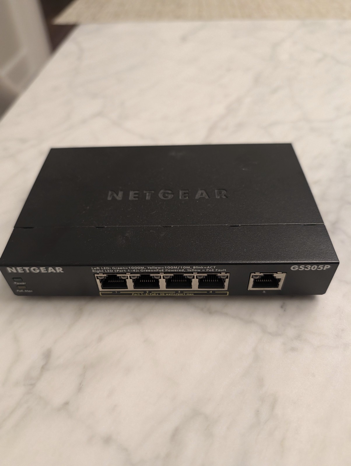 Netgear GS305Pv2 5-Port Gigabit PoE+ Unmanaged Switch 63W