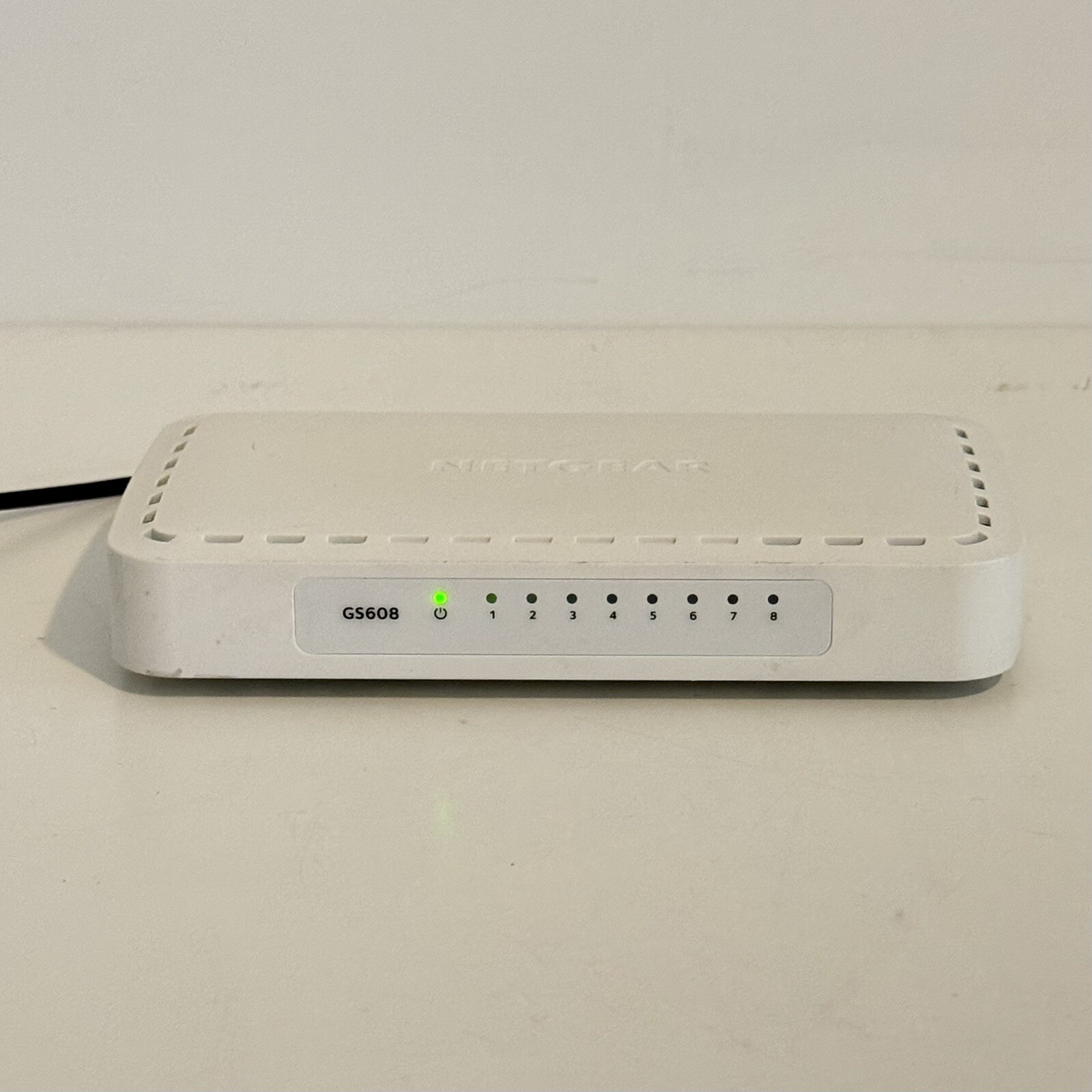 Netgear 8-Port Gigabit Ethernet Switch GS608v4 w/ Power Supply