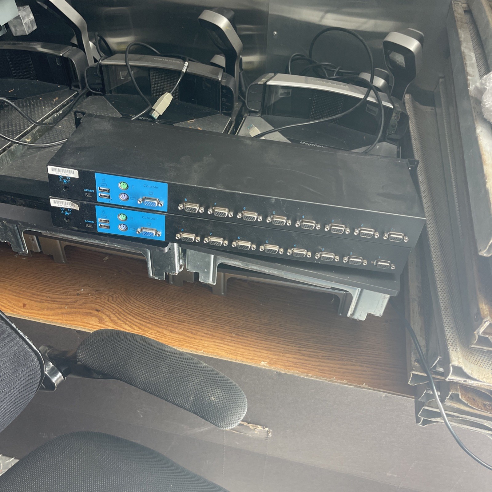 EZswitch EZ-108 expreZo Switch 8 Computer Rack-mountable 1U