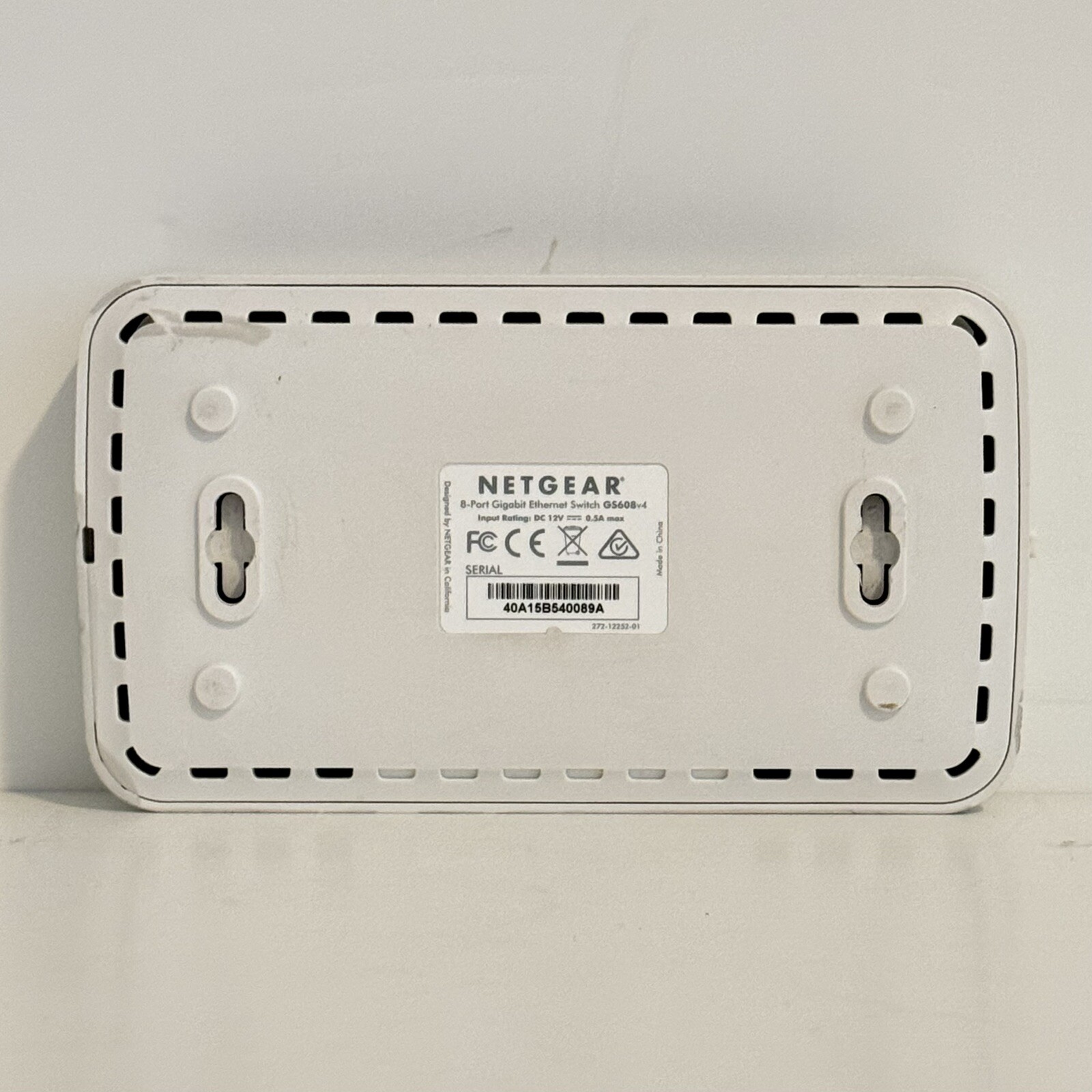 Netgear 8-Port Gigabit Ethernet Switch GS608v4 w/ Power Supply