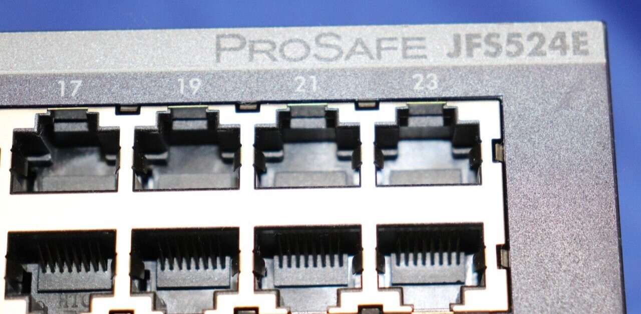 Netgear ProSafe Plus JFS524E 24-Port Fast Ethernet Unmanaged Switch