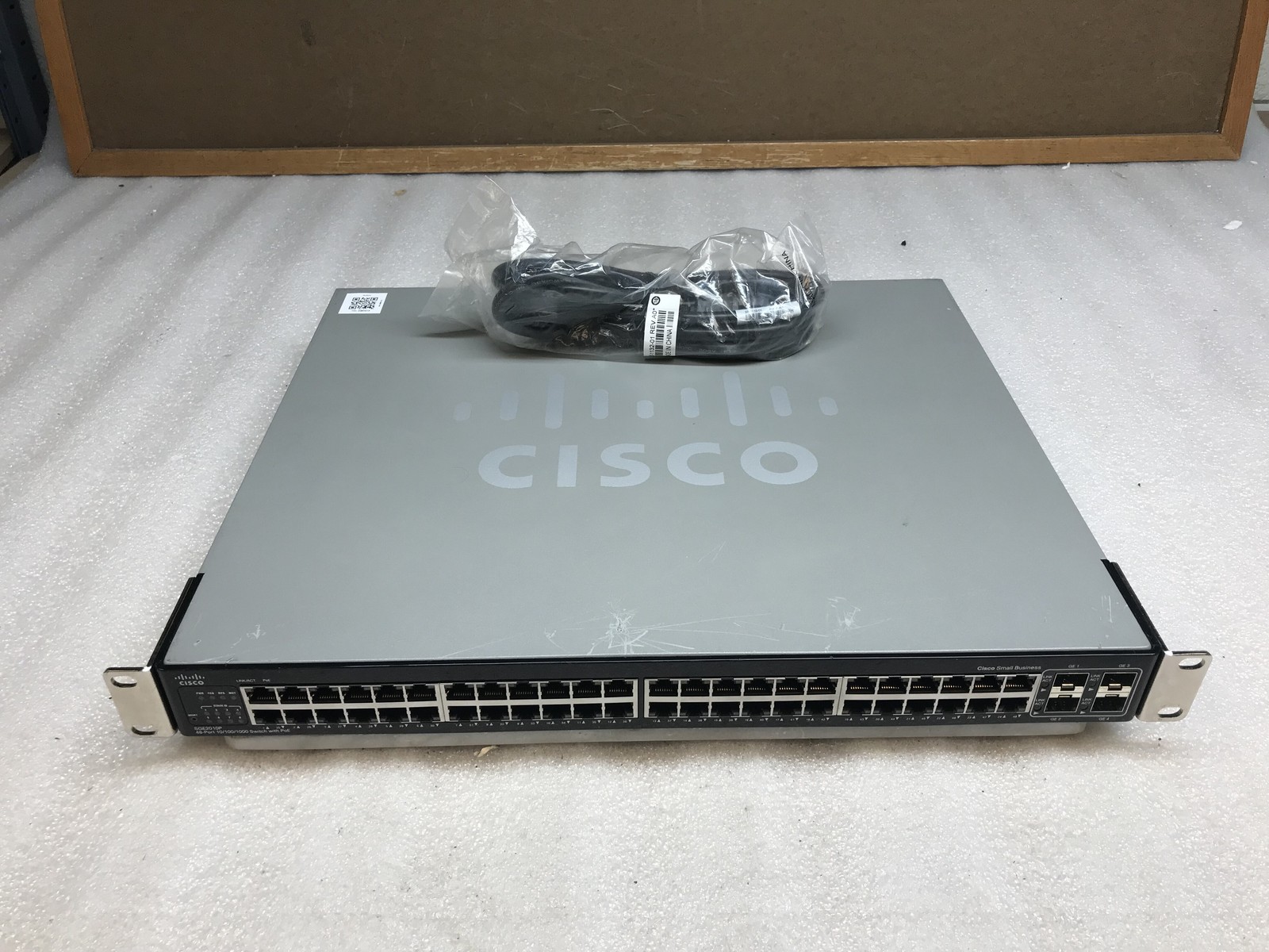Cisco SGE2010P 48 Port 10/100/1000 Network Switch PoE w/ Power Cable