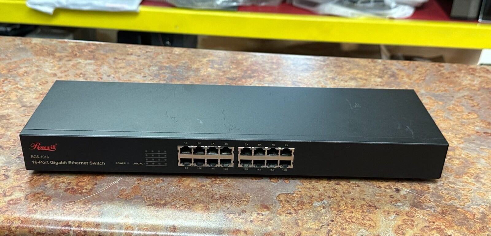 Rosewill RGS-1016 16 Port Gigabit Ethernet Switch w/ Power Cables