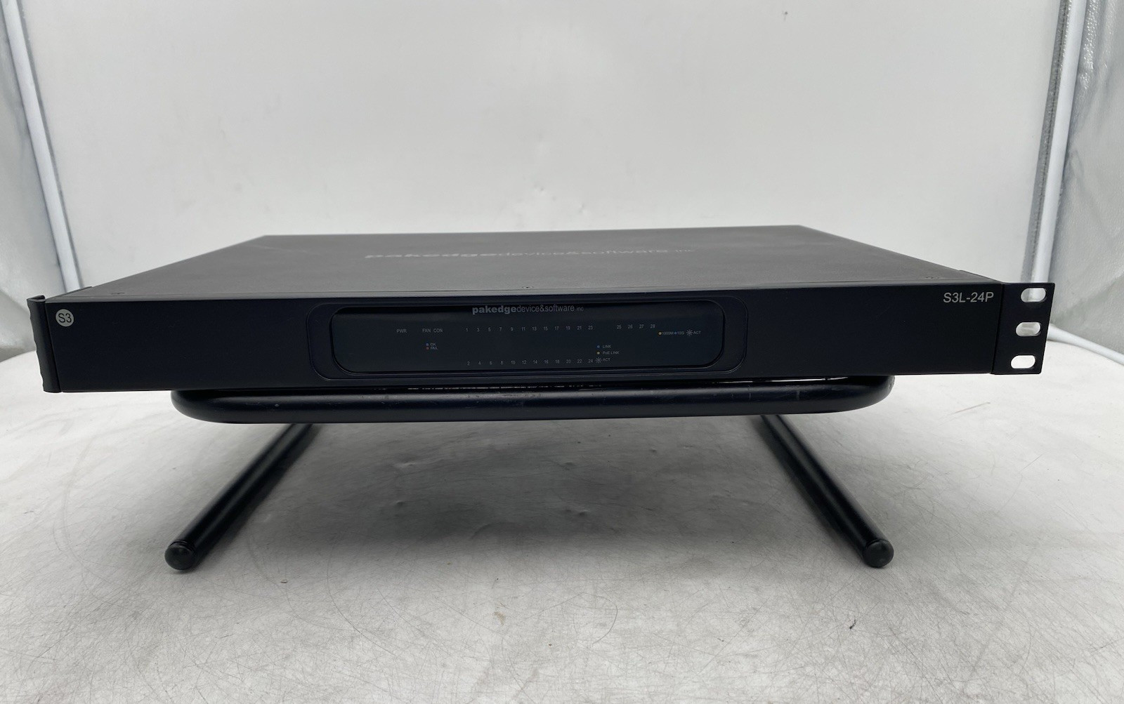 Pakedge Layer 3 Lite S3L-24P 24-Port Gigabit Managed PoE+ Ethernet Switch