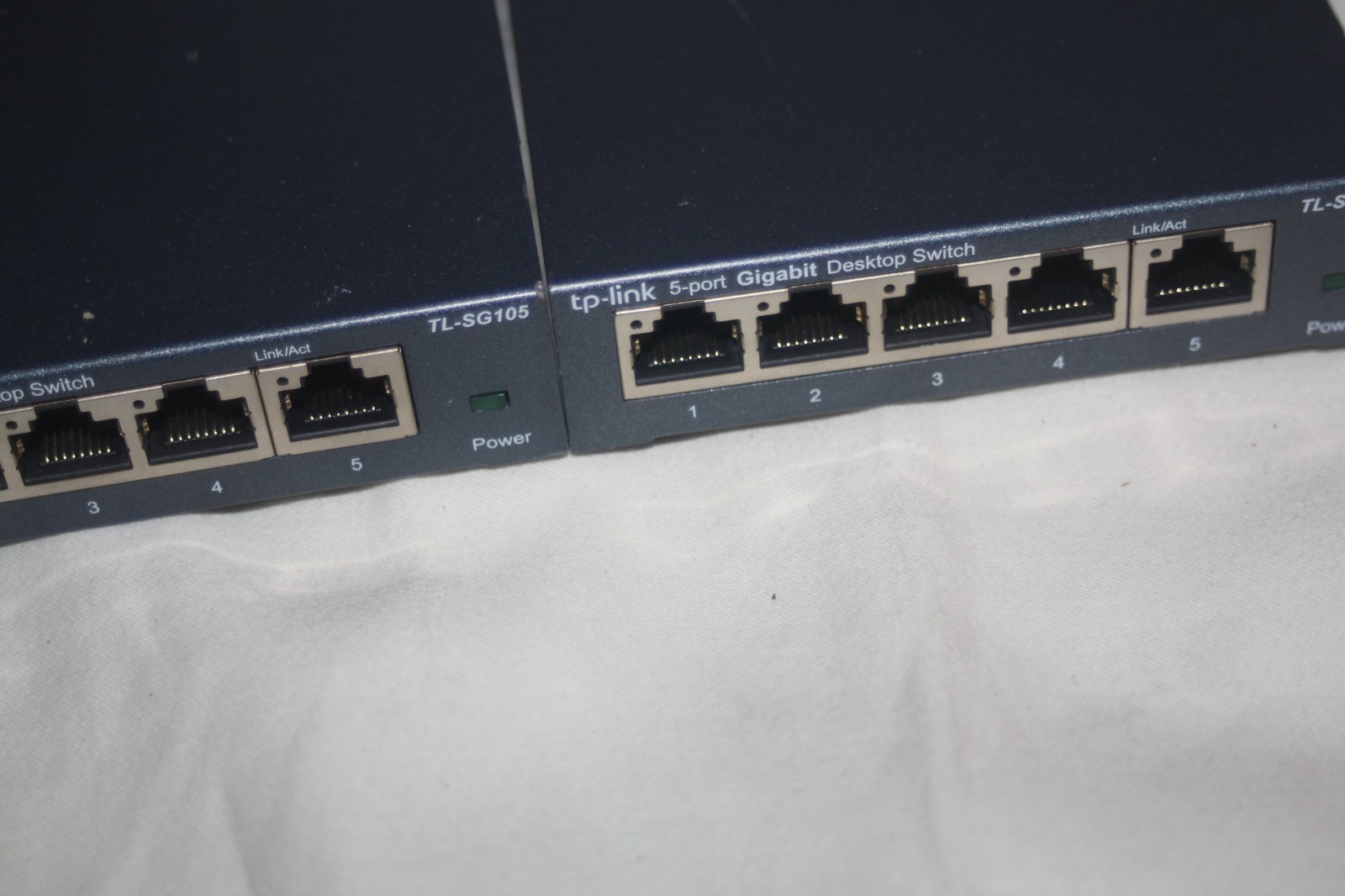 Lot of 2 TP-Link TL-SG105 5-Port Gigabit Easy Smart Switch (NO AC Adapter)
