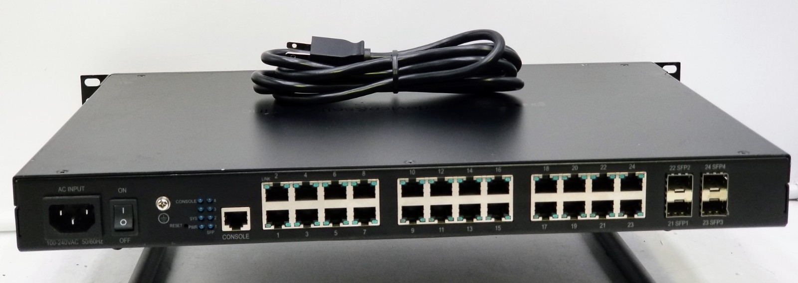 Pakedge Device & Software Inc. SX-24P 24-Port Network Switch