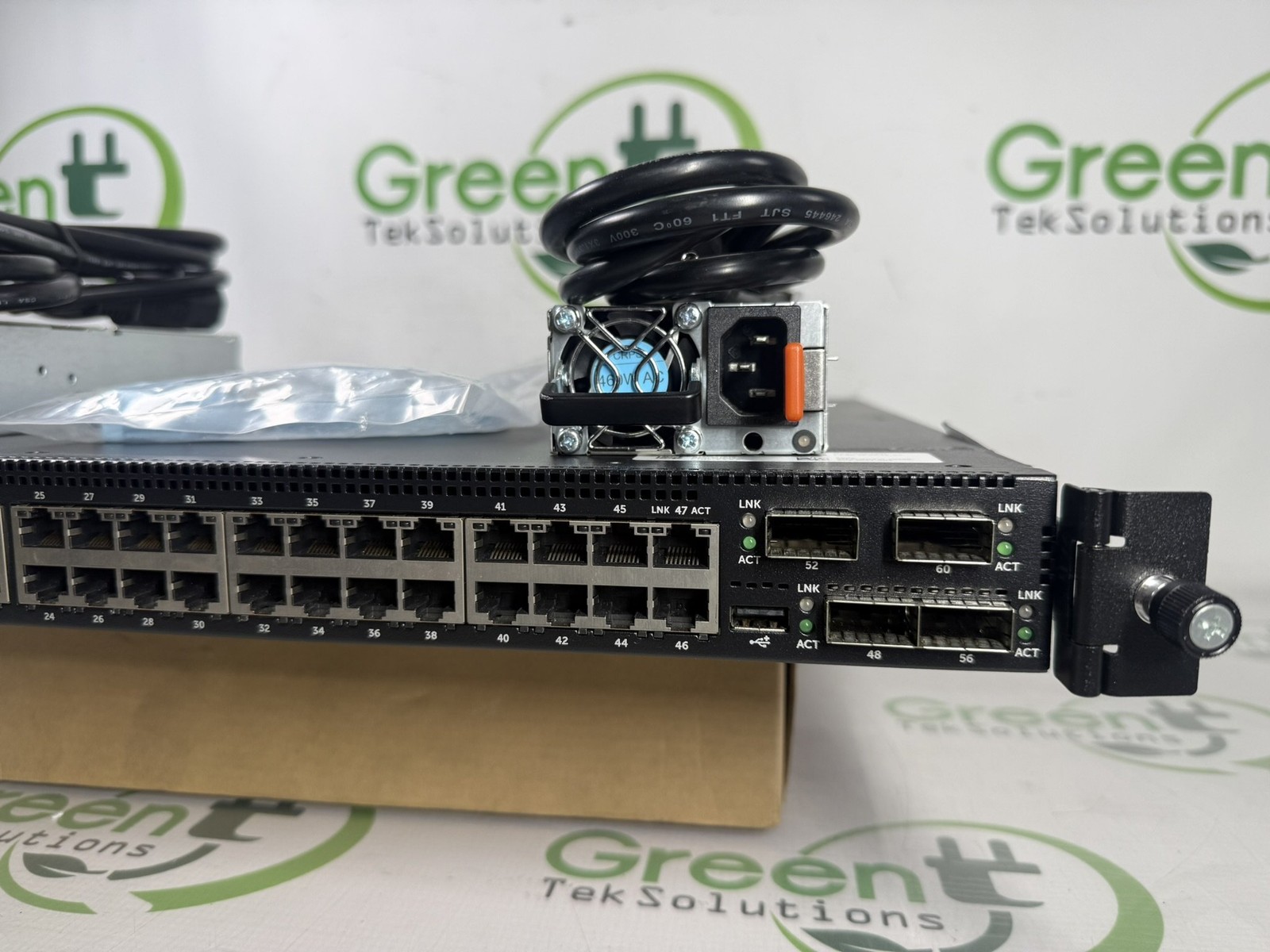Dell Force10 S4820T 48-Port 10GbE RJ45 4x QSFP+ Managed Network Switch