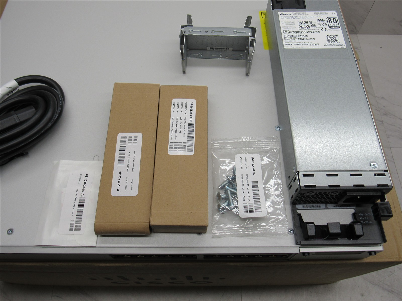 NEW Cisco C9300-24P-M 24-Port Gigabit Managed PoE+ Switch w/ PWR-C1-715WAC-P