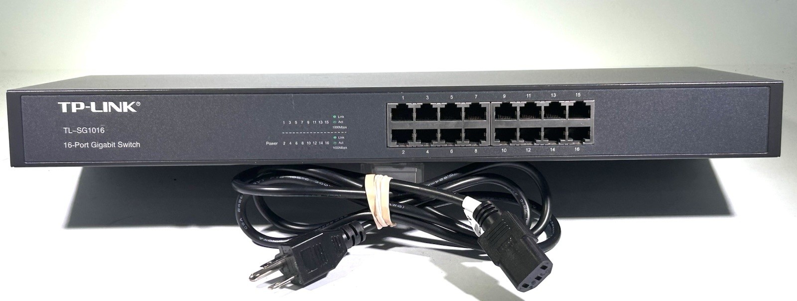 TP-Link TL-SG1016 16-Port Gigabit Ethernet Switch • W/Power Cord • 100-240V