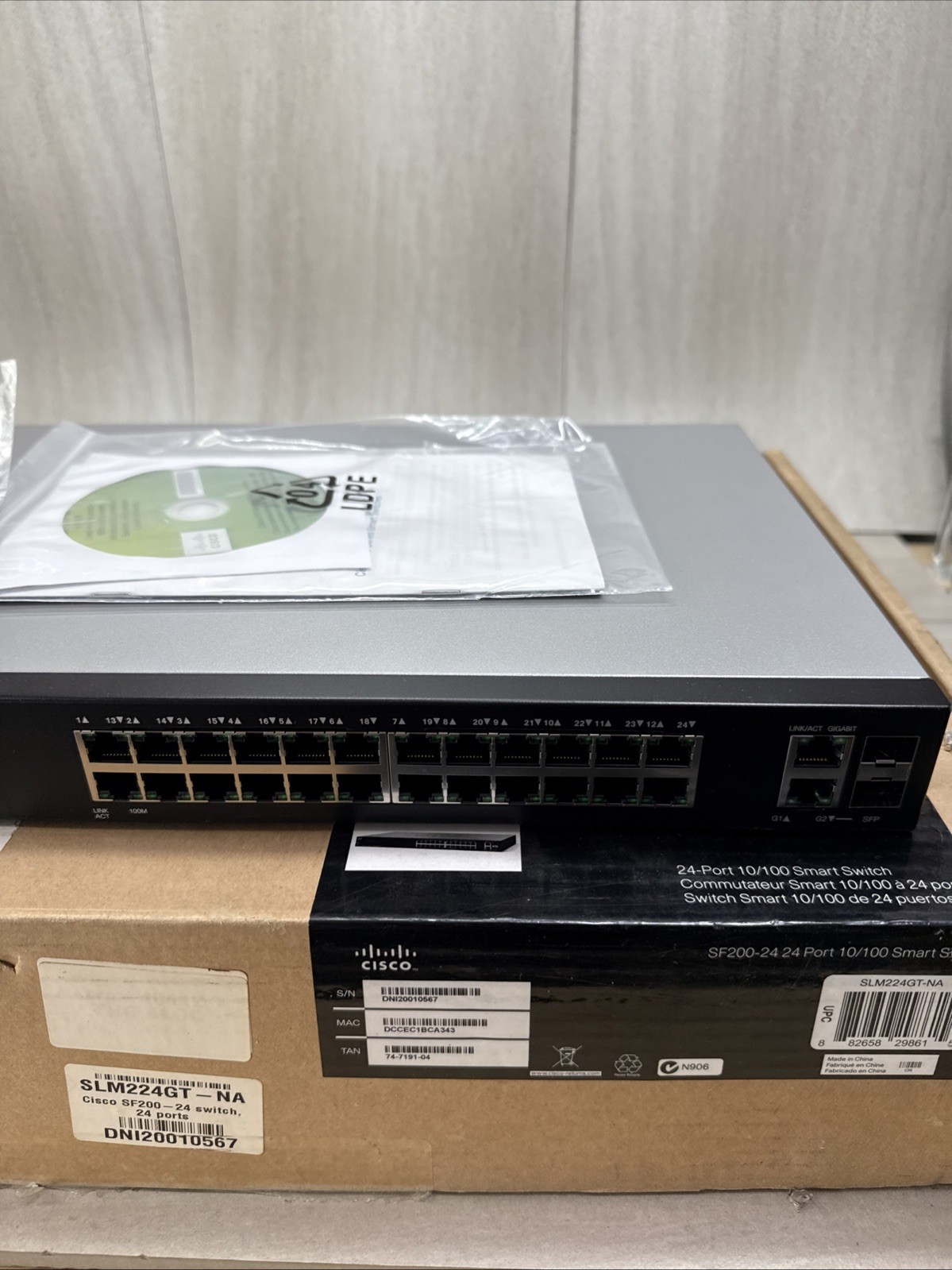 Cisco SF200-24P 24-Port Gigabit Managed Switch SLM224GT V05 Tested Working Reset