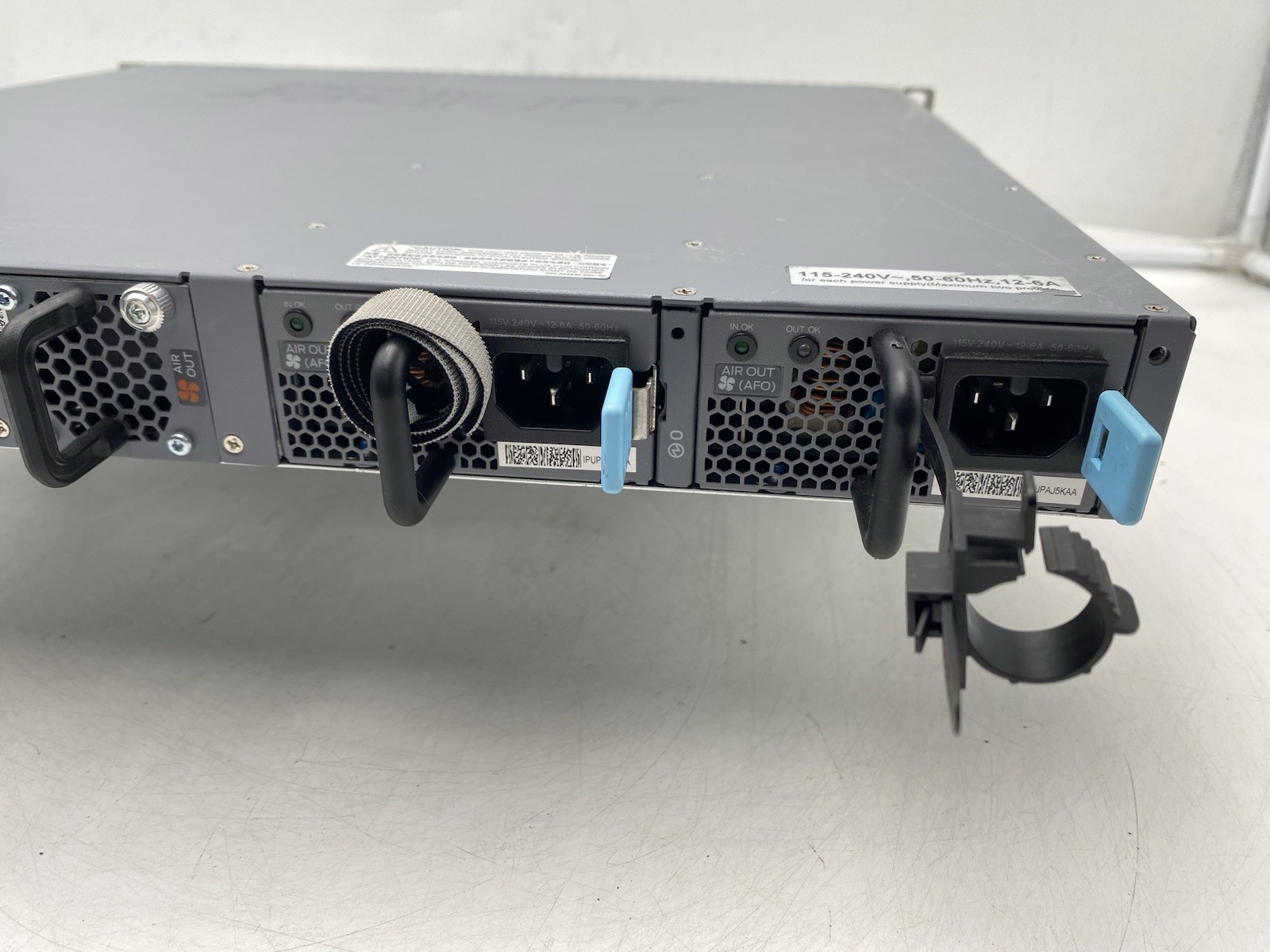 Juniper EX4300-48P / PoE+ 48-Port Switch w/ 2x PSU & 4 Port SFC 611-063980