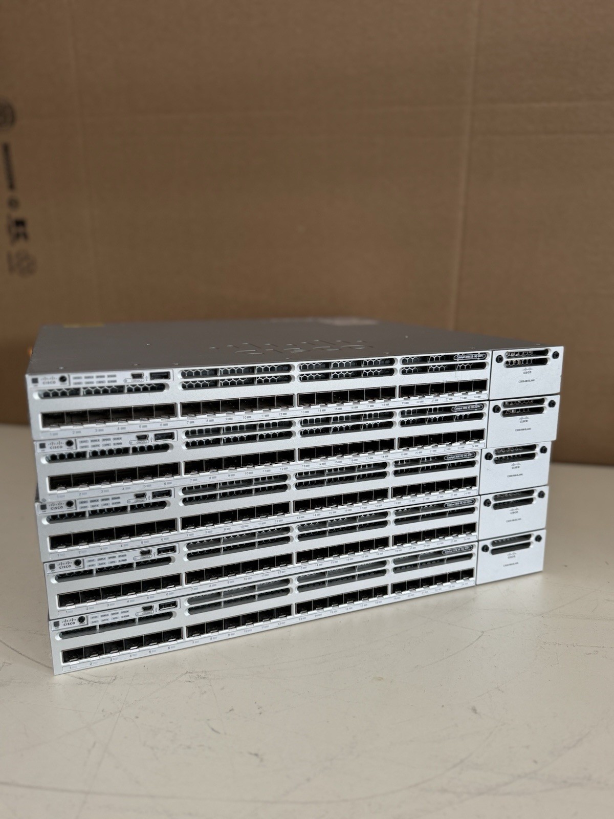 Cisco WS-C3850-24XS-E 4-Port SFP+ Ethernet IP Base Switch
