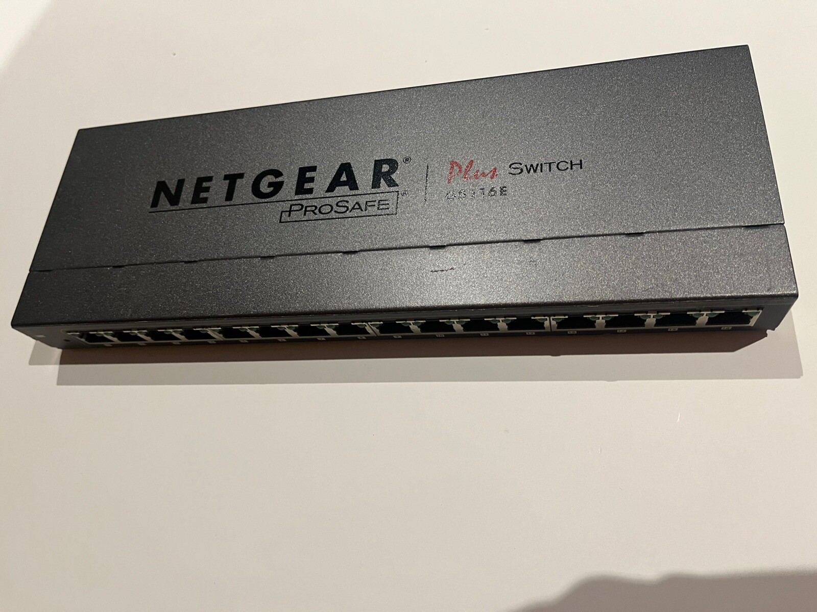 Netgear ProSafe Plus Switch GS116E with AC Adapater