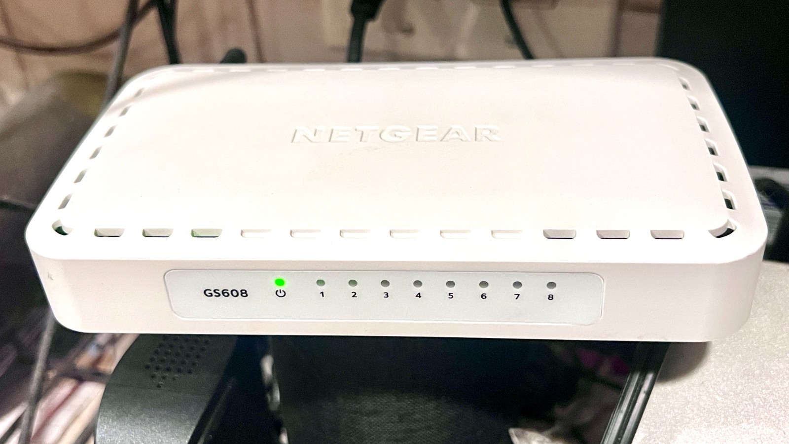 NETGEAR GS608NA 8-Port Gigabit Unmanaged Ethernet Switch 1Gbps RJ-45 Standalone