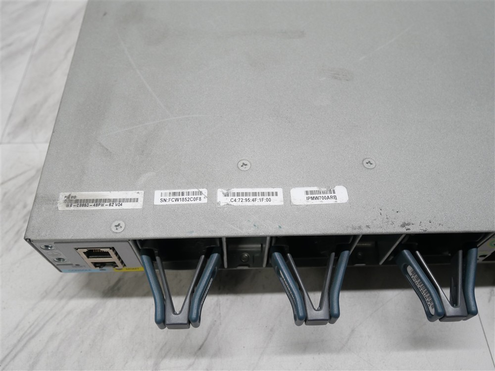 Cisco WS-C3850-48PW-SZ V04 48 Port Switch w/ 2 x Power Supplies! TESTED!