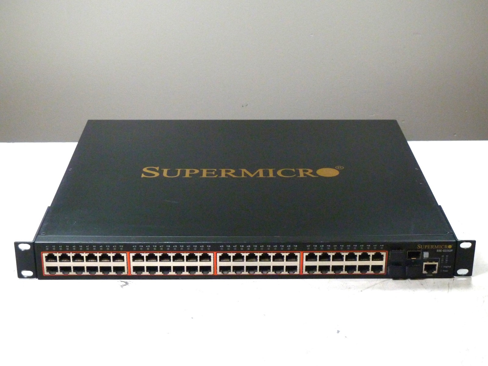 Supermicro Layer 2+ Ethernet Switch 48 RJ-45 Ports 4 SFP Ports SSE-G2252 TESTED