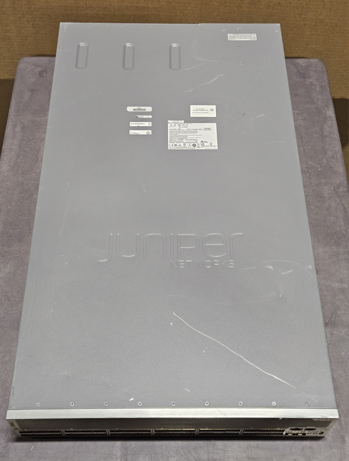 Juniper 36/12-Port 40/100GB QSFP+ Network Switch w/ 2x PSU QFX10002-36Q NO SSD