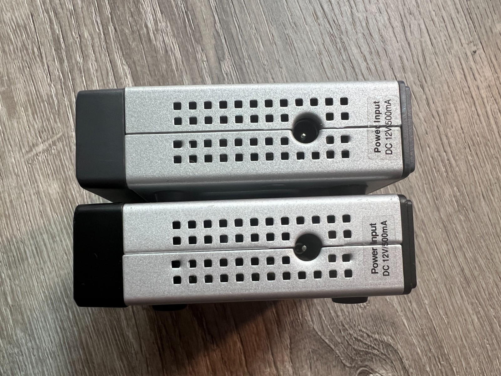 Linksys SD205 5-Port 1-/100 Ethernet Wired Network Switch Internet Lot of 2