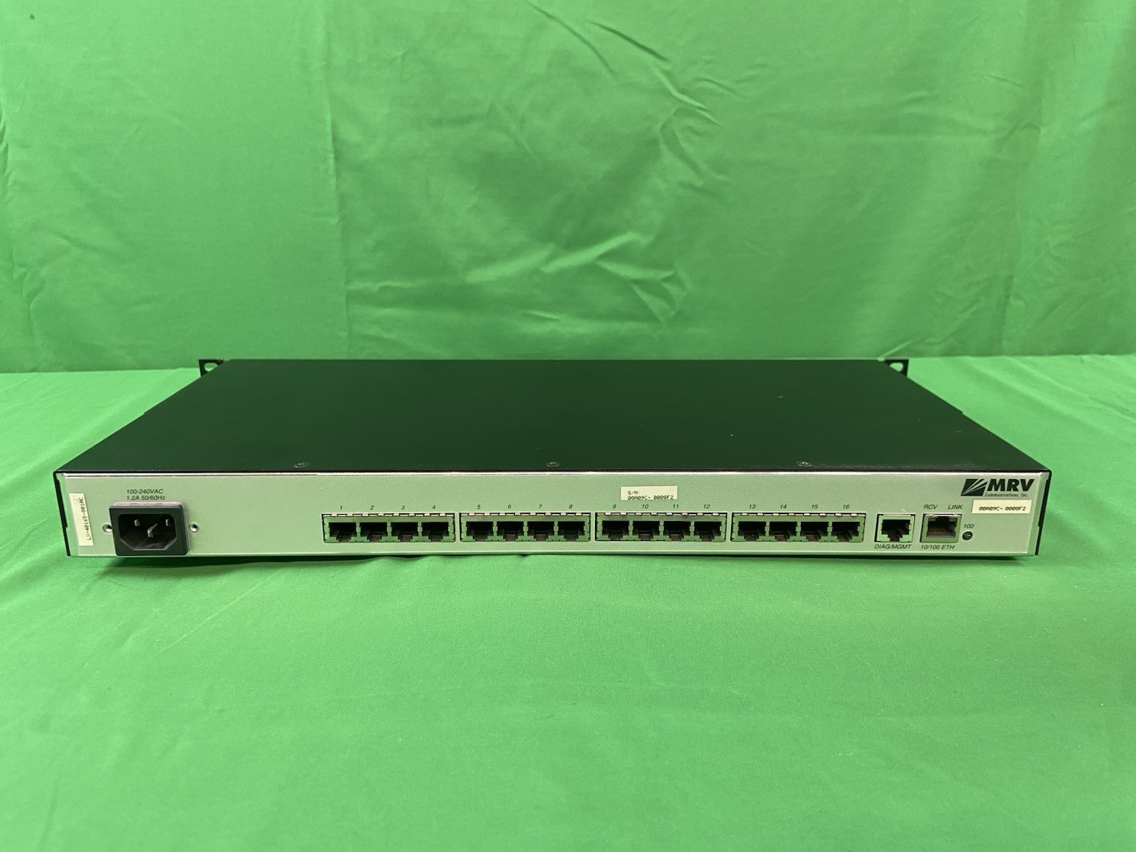 MRV LX-4016S-001AC Console Server with 16 RS232 RJ45 ports Powers On-Parts READ