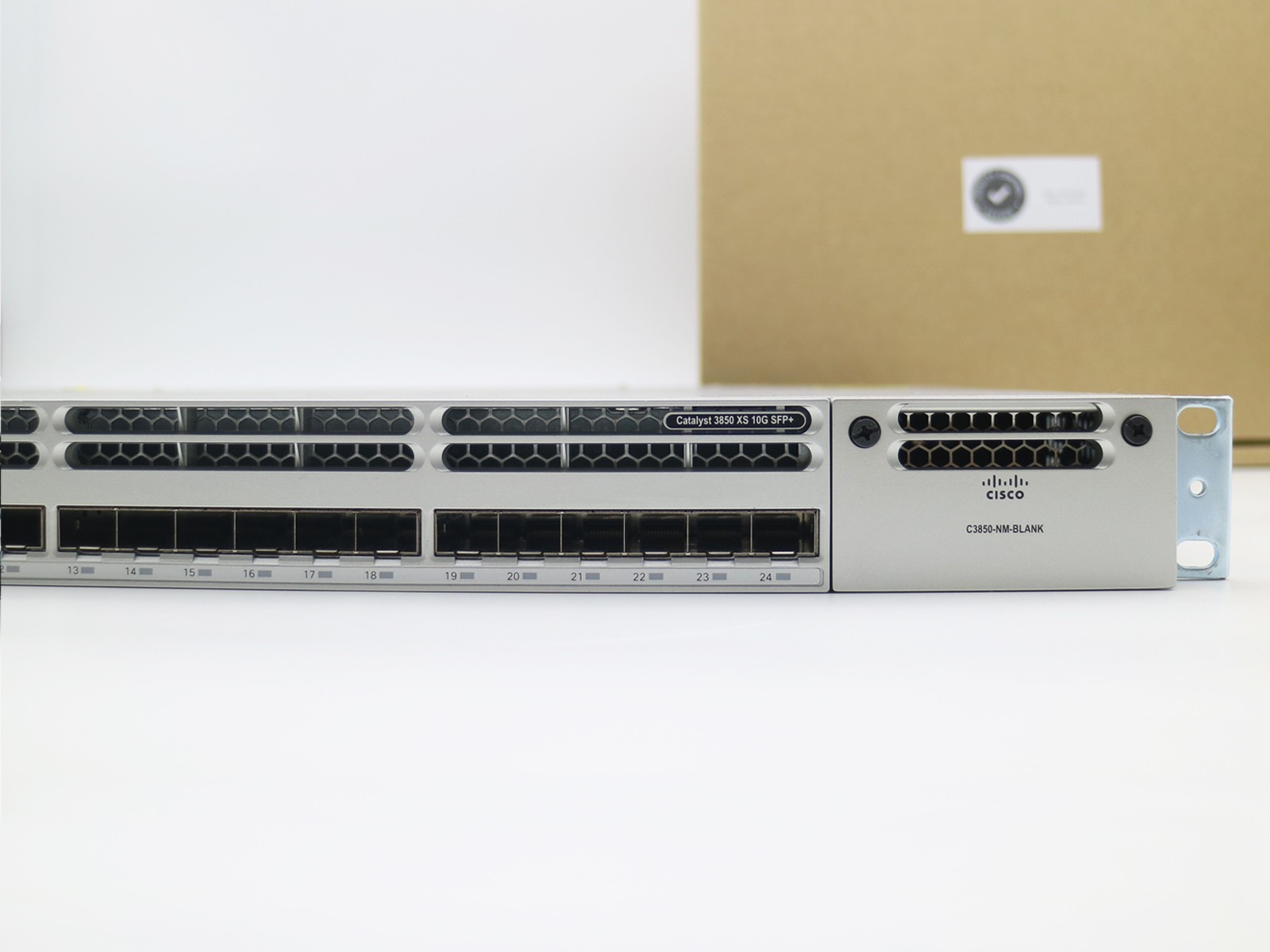 Cisco WS-C3850-24XS-E 24-Port 10G SFP+ 2x715W-PSU Switch, Lic-IPServices, 1Y-Wty