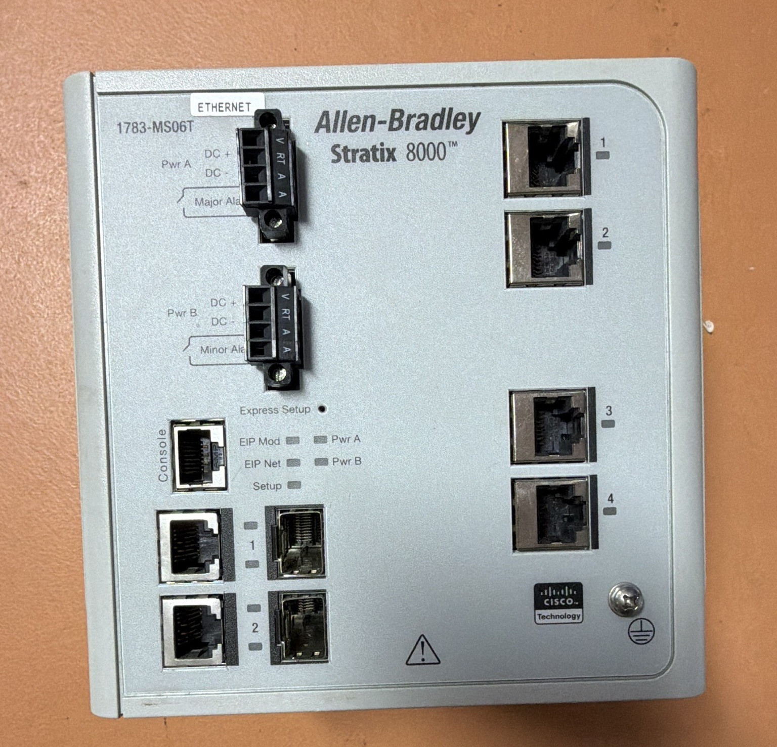 Allen-Bradley Stratix 8000 1783-MS06T 6-Port Fast Ethernet Fully Managed Switch