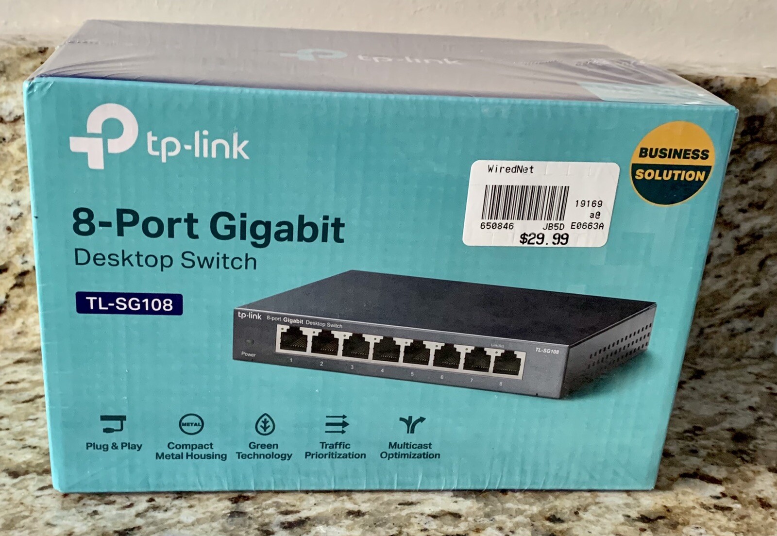 NEW TP-LINK 8 Port Gigabit Network Desktop Switch 1000 Mbps TL-SG108